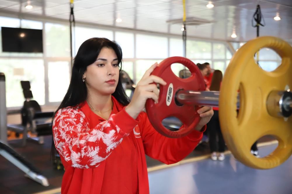 Büşra Çan1-i6912f207990d7.jpg